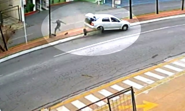 Homem é atropelado por carro desgovernado em ciclovia de Goiânia