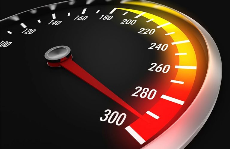 Qual a diferença entre piloto automático e limitador de velocidade?