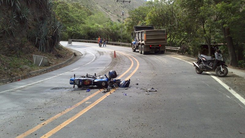 12 mil motociclistas morrem por ano em acidentes no Brasil