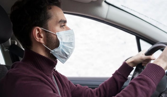 Novo coronavírus: andar de carro pode ser perigoso?