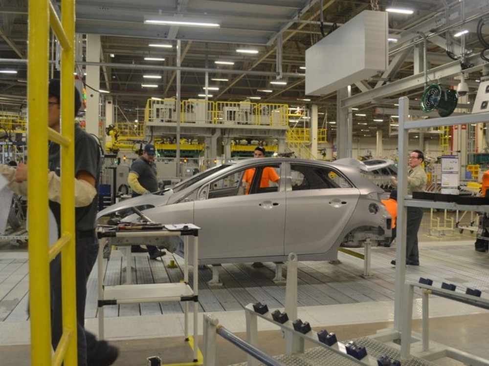Hyundai suspende contratos de trabalho em fábrica