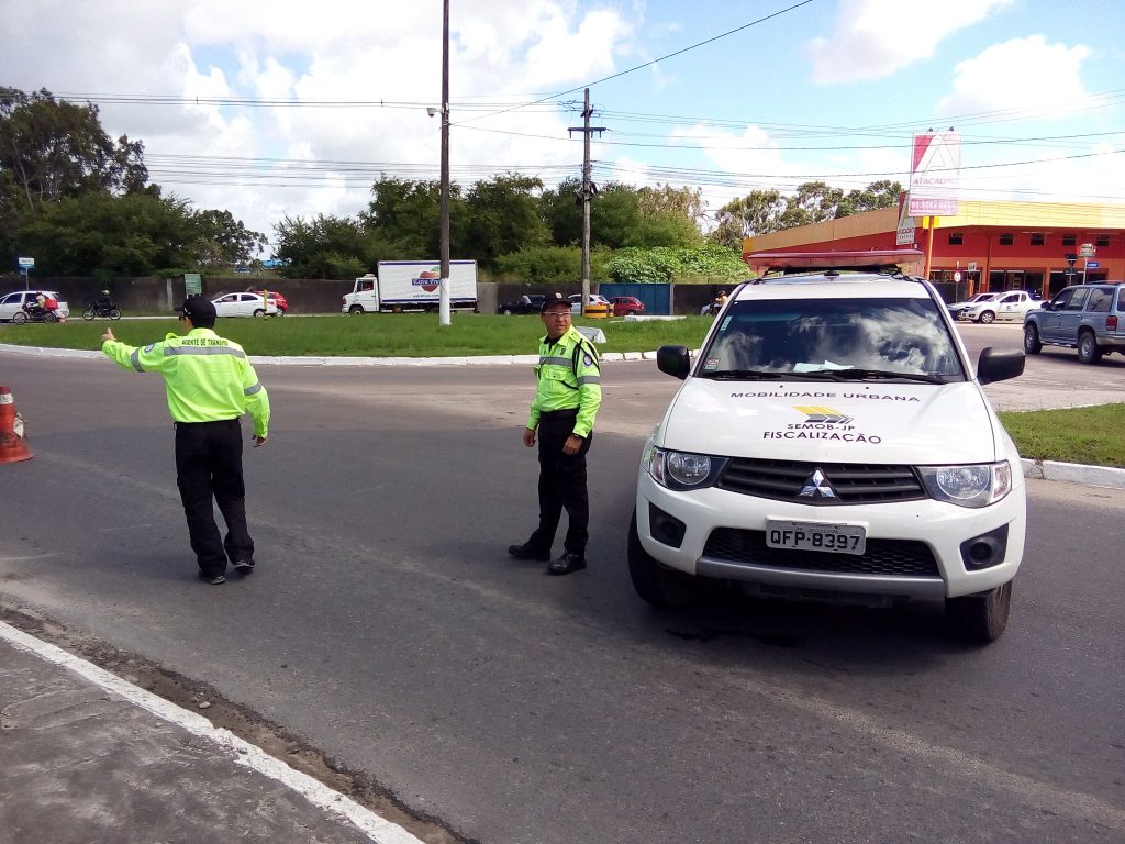 Semob alerta condutores para interdição temporária de avenida a partir desta terça-feira