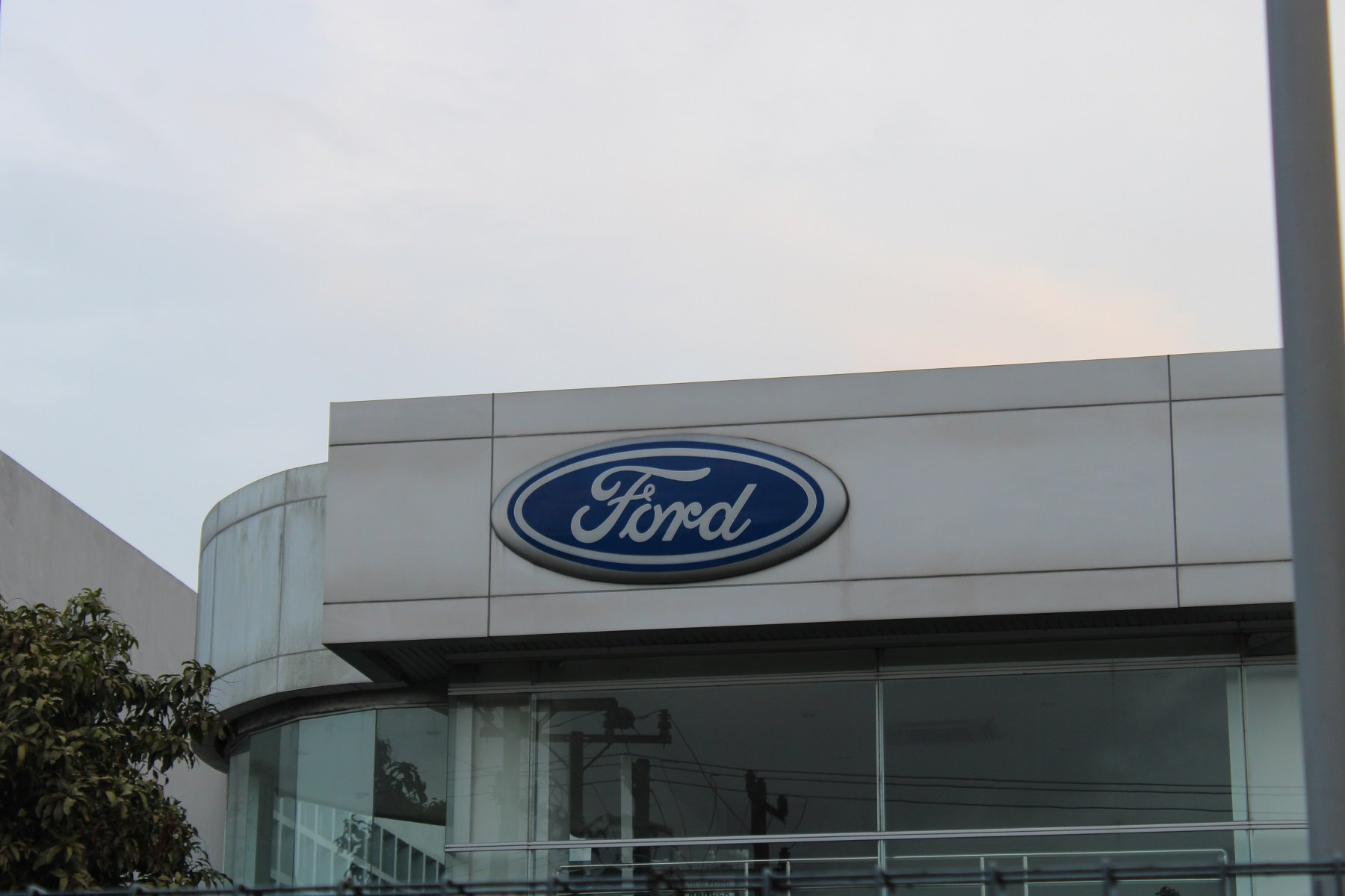Concessionárias Ford devem sofrer onda de fechamentos no 2º semestre