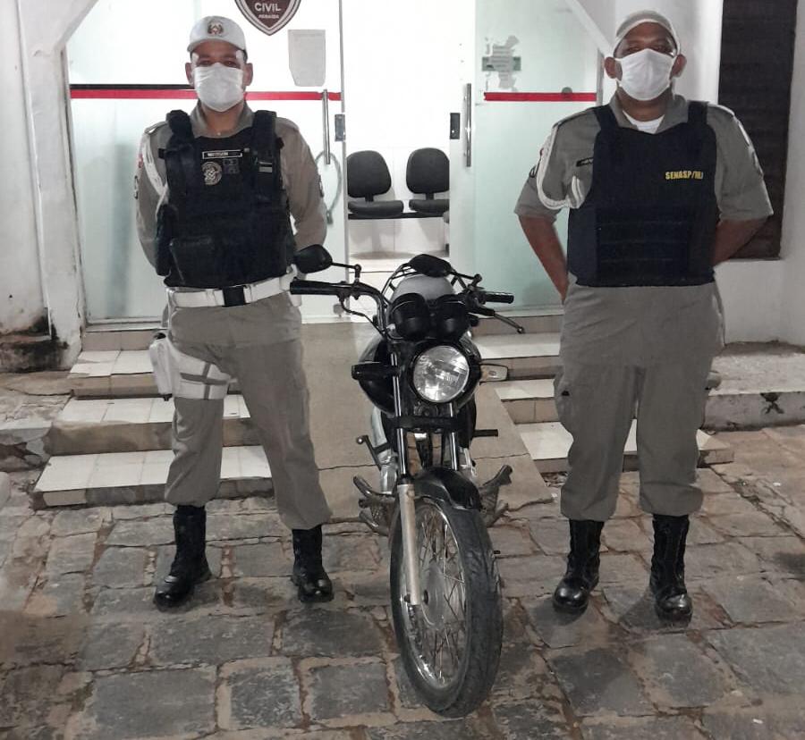 Polícia apreende moto com restrição de roubo na Paraíba