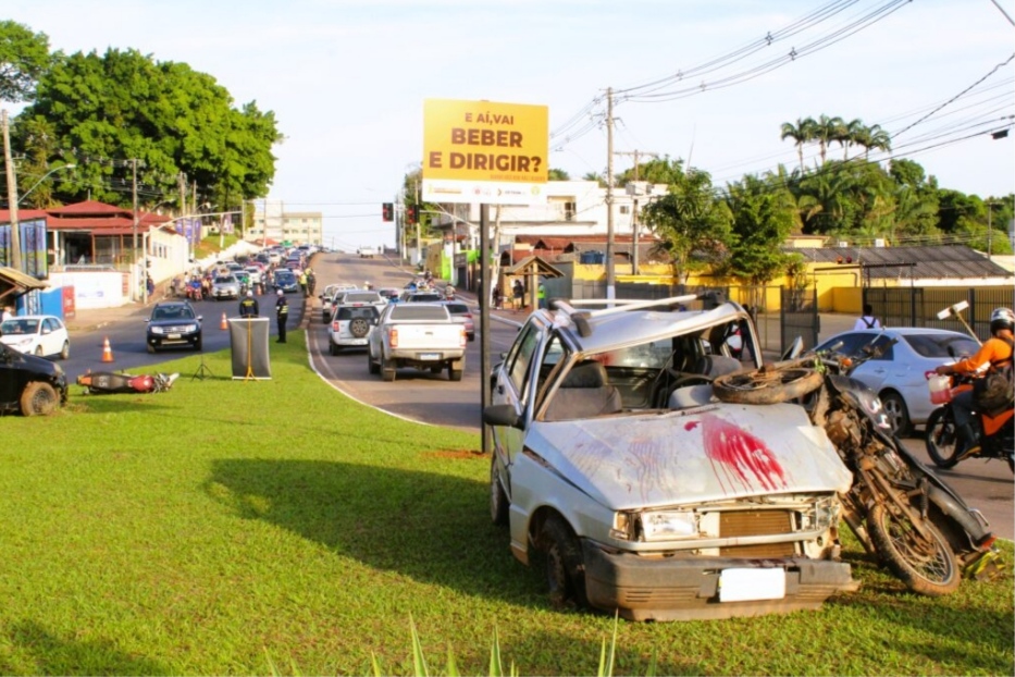 Simulação de acidente de trânsito marca campanha ‘Maio Amarelo’ em Rio Branco