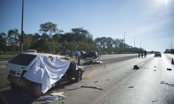 Acidentes de trânsito são as principais causas de fraturas na coluna