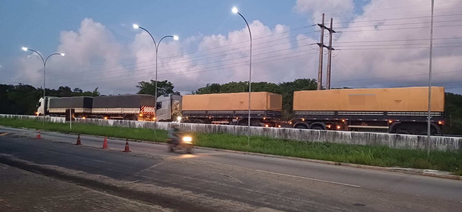 PRF flagra veículos de carga que haviam saído de MG com mais de 66 toneladas de excesso